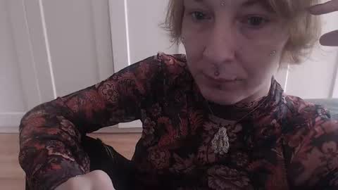 Ifk Donkeys online show from 11/11/25, 10:26