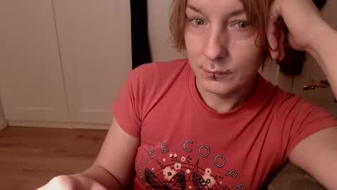 Ifk Donkeys online show from 12/18/25, 05:19