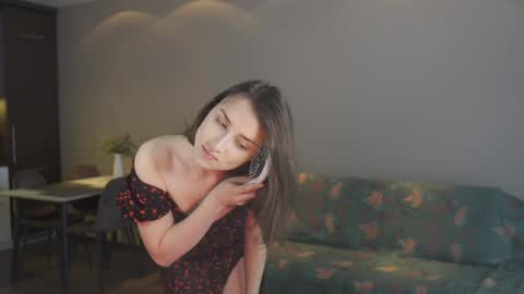 Belle online show from 02/02/25, 12:02