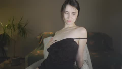 Belle online show from 02/22/25, 04:40