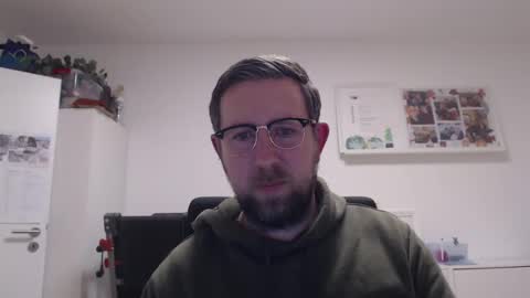 Snapshot of iggi2707 chatting on 02/04/25, 05:55 ner d online show from 02/04/25, 05:55