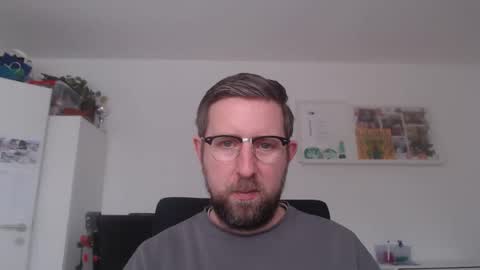 Snapshot of iggi2707 chatting on 02/10/25, 12:18 ner d online show from 02/10/25, 12:18