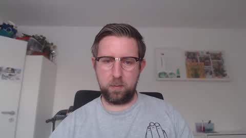 Snapshot of iggi2707 chatting on 03/03/25, 04:35 ner d online show from 03/03/25, 04:35