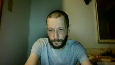 Snapshot of iggy617 chatting on 06/12/26, 05:06 iggy617 online show from 06/12/26, 05:06