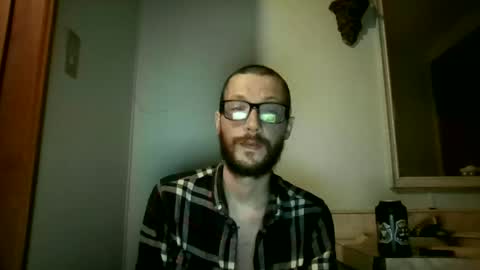 Snapshot of iggy617 chatting on 06/18/26, 02:23 iggy617 online show from 06/18/26, 02:23