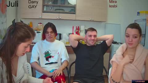 Julia and Mira online show from 01/09/25, 10:31