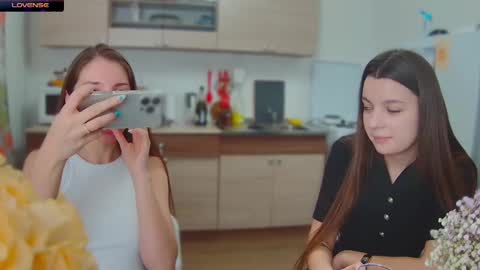 Julia and Mira online show from 01/22/25, 04:44