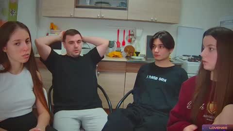 Julia and Mira online show from 01/27/25, 06:31