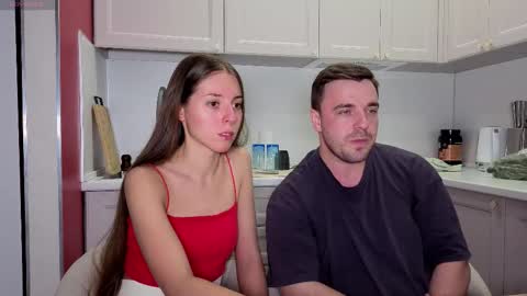 Julia and Mira online show from 09/17/25, 05:58