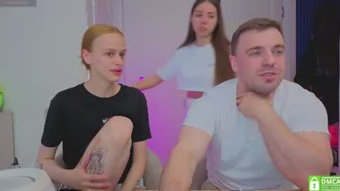 Julia and Mira online show from 06/19/26, 12:31