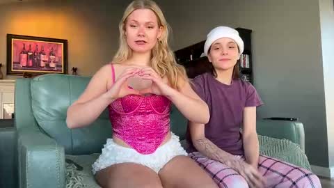 cassie online show from 02/17/25, 07:42