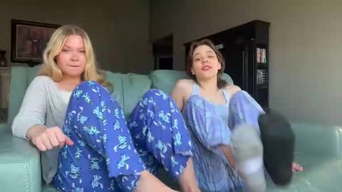 cassie online show from 03/03/25, 04:03