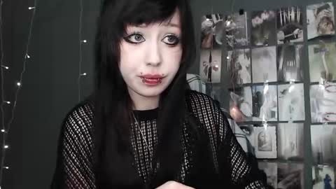 Snapshot of iiiiiiis chatting on 06/10/26, 08:46 iiiiiiis online show from 06/10/26, 08:46