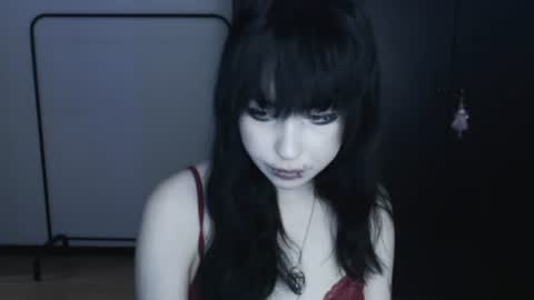 Snapshot of iiiiiiis chatting on 07/21/26, 12:35 iiiiiiis online show from 07/21/26, 12:35