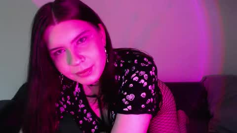 Snapshot of iintimate_flesh chatting on 09/12/25, 10:21 Vella online show from 09/12/25, 10:21