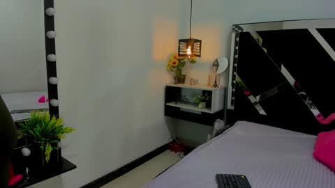 Isabella online show from 09/24/25, 01:14