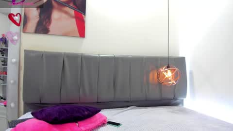 Snapshot of iisabella_noa chatting on 06/23/26, 02:15 Isabella online show from 06/23/26, 02:15