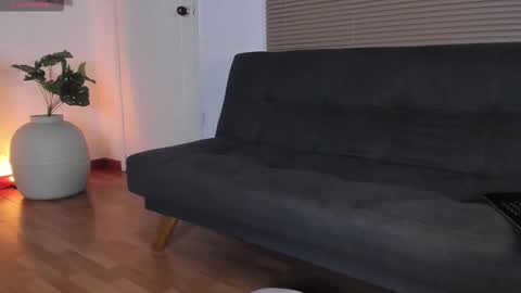 Lua     online show from 02/01/26, 10:30