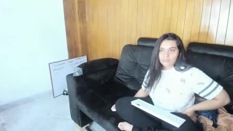 valentina online show from 03/10/25, 03:45