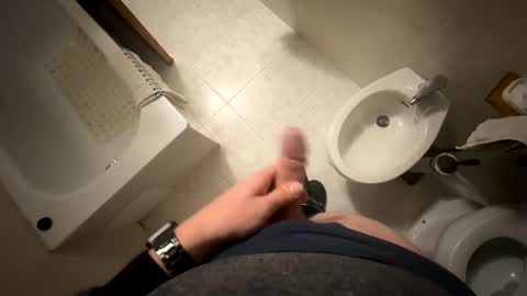 Snapshot of ilconte81 chatting on 01/26/25, 11:29 ilconte81 online show from 01/26/25, 11:29