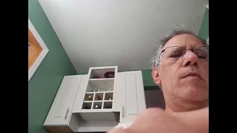 illshowmine1 online show from 10/28/25, 04:53