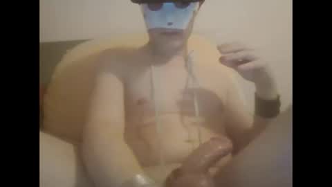 Snapshot of iluvhottenns chatting on 12/19/24, 06:34 iluvhottenns online show from 12/19/24, 06:34