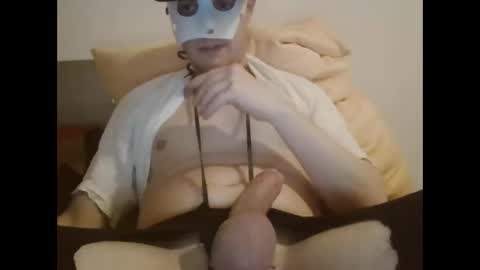 Snapshot of iluvhottenns chatting on 01/05/25, 05:41 iluvhottenns online show from 01/05/25, 05:41