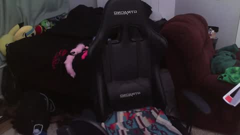 Snapshot of iluvurgirl chatting on 12/06/24, 10:38 luna online show from 12/06/24, 10:38