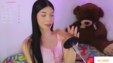 Snapshot of im__isabella chatting on 04/30/26, 11:20 Isa Vasquez online show from 04/30/26, 11:20