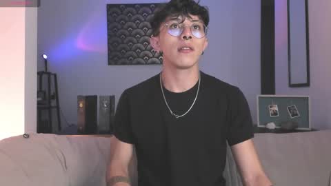 Snapshot of im__thomas chatting on 10/03/25, 04:31 IM THOMAS online show from 10/03/25, 04:31