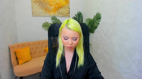 Snapshot of im__youre_sunshine chatting on 01/23/25, 02:23 Roxy online show from 01/23/25, 02:23