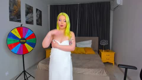 Snapshot of im__youre_sunshine chatting on 03/11/25, 01:59 Roxy online show from 03/11/25, 01:59