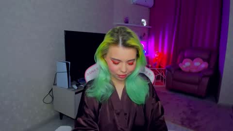 Snapshot of im__youre_sunshine chatting on 11/12/25, 06:41 Roxy online show from 11/12/25, 06:41