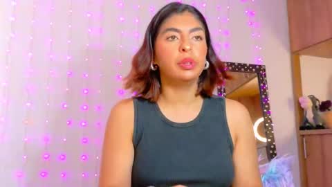 im_anna_ online show from 12/21/25, 04:03