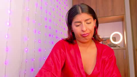 im_anna_ online show from 04/07/26, 05:35