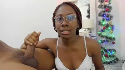 Ariana online show from 12/31/24, 02:25