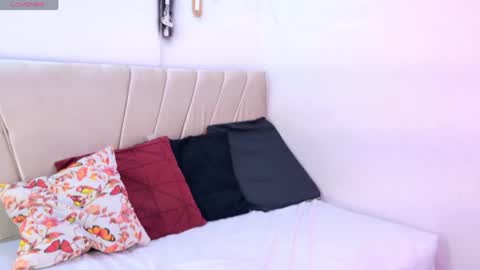 aurora online show from 04/13/26, 07:19