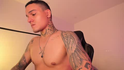 im_dominike online show from 12/02/24, 04:09