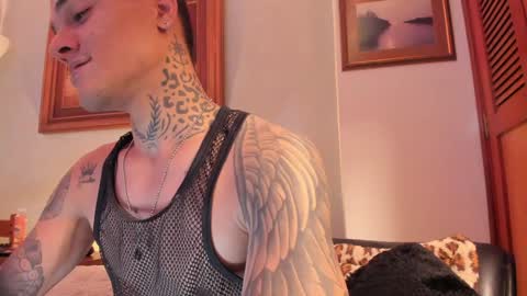 im_dominike online show from 02/08/25, 10:40