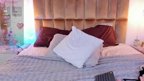 Anna  online show from 12/28/24, 02:53