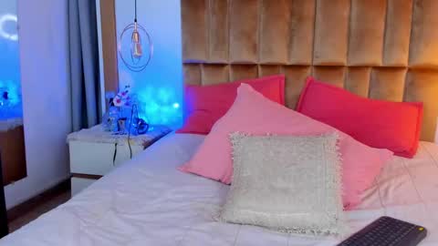 Anna  online show from 03/03/25, 02:59