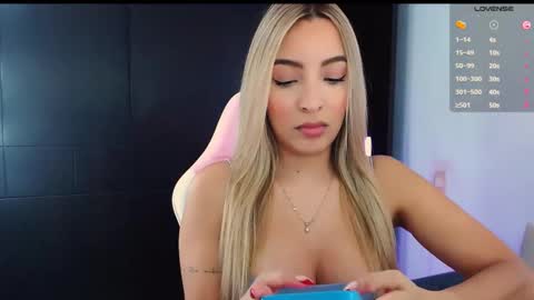 Snapshot of im_grecia chatting on 10/03/25, 06:49 Grecia online show from 10/03/25, 06:49