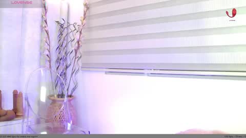 Helina online show from 04/09/26, 12:10