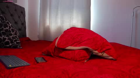 Jean  John online show from 02/16/25, 06:21