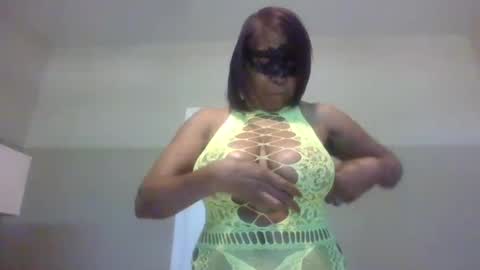 Snapshot of im_laa30z chatting on 05/17/26, 12:12 weet exy Cougar online show from 05/17/26, 12:12