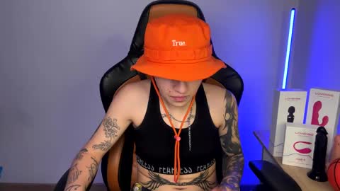 Laia online show from 01/23/25, 02:23