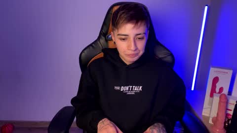 Laia online show from 02/26/25, 05:09