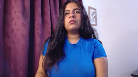 Snapshot of im_madissonwell chatting on 11/29/25, 05:32 im madissonwell online show from 11/29/25, 05:32