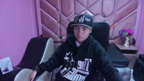 Snapshot of im_mathias chatting on 01/20/25, 02:11 mathias online show from 01/20/25, 02:11