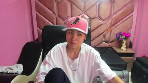 Snapshot of im_mathias chatting on 01/21/25, 08:30 mathias online show from 01/21/25, 08:30